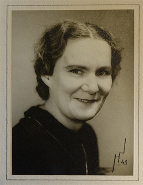 anna_m_grundberg_f1894.jpg