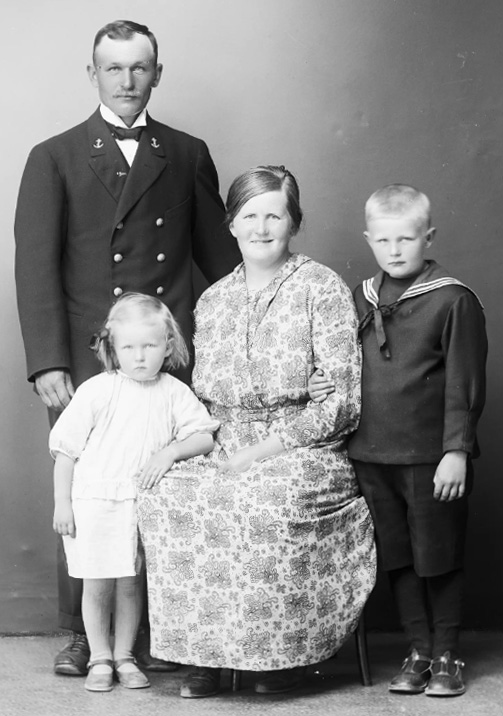 familjen_sven_sjolander_1925.jpg