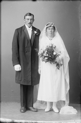 fritz_f1897_o_julia_charlotta_f1884_eriksson_1924.jpg